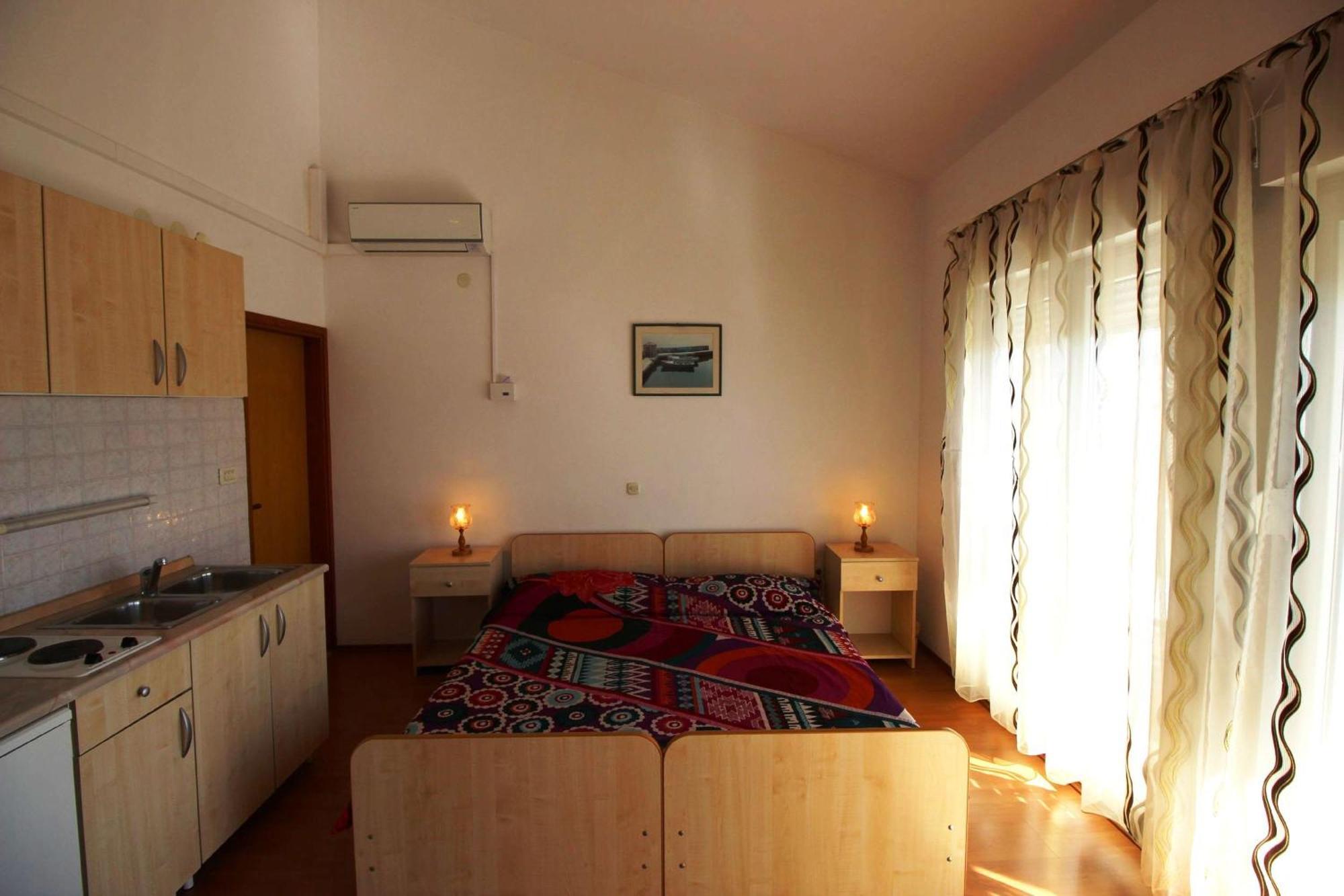 Apartments Ivka Omis Room photo